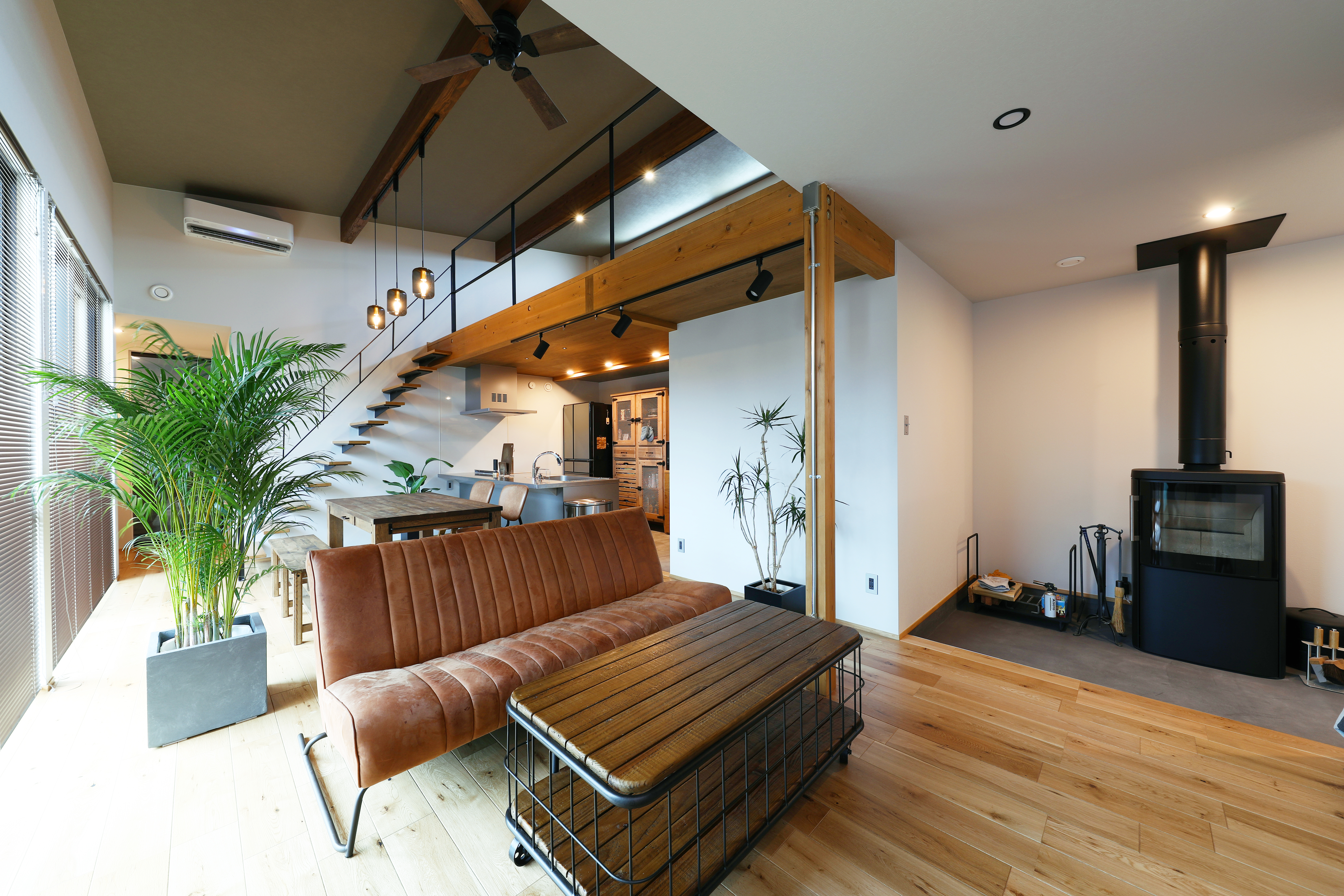 modern × Industrial 平屋＋ロフトの家の画像